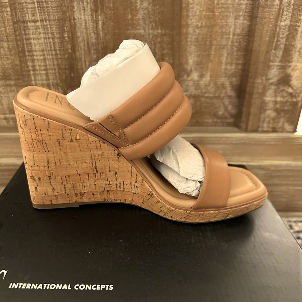 INC Heel